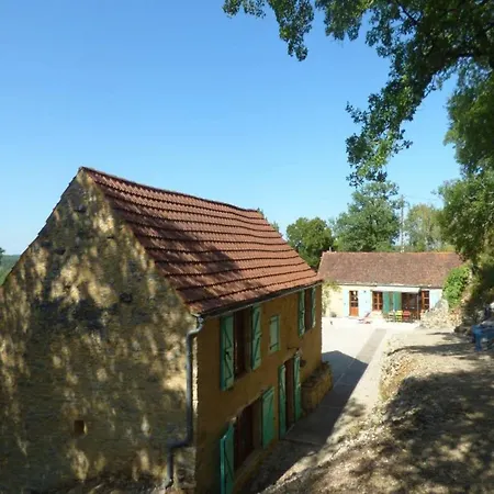 Dordogne Poolside Escape, Cleaning Included Dom wakacyjny